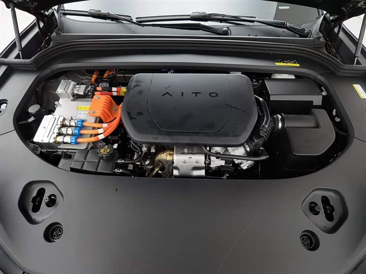 Aito M9 2025 2025款 增程 Ultra版 52kWh 5座版