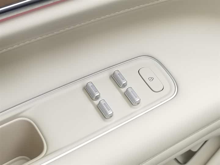 Aito M9 2025 2025款 增程 Ultra版 52kWh 5座版