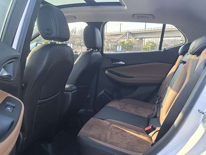 Buick Encore GX 2020 2020款 20T CVT两驱豪华型