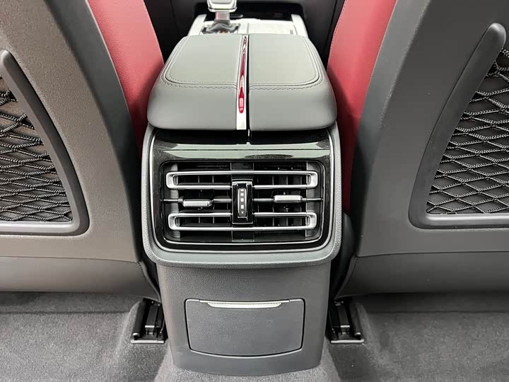 Hongqi HS5 2025 2025款 2.0T 两驱旗享Pro版