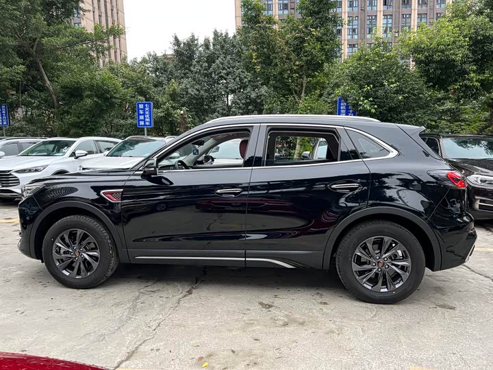 Hongqi HS5 2025 2025款 2.0T 两驱旗享Pro版