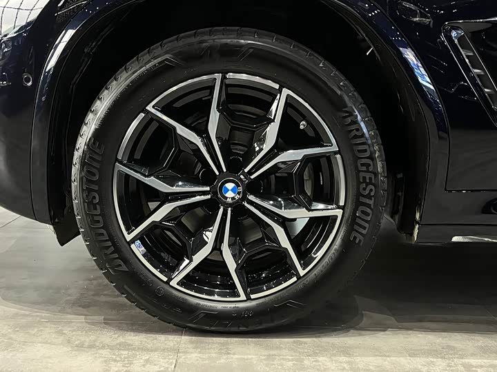 BMW X4 2022 2022款 xDrive 25i M运动套装