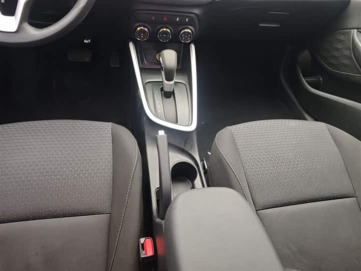 Chevrolet Onix (Cavalier) 2021 2021款 325T 自动欣悦版