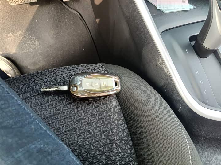 Chevrolet Onix (Cavalier) 2021 2021款 325T 自动欣悦版