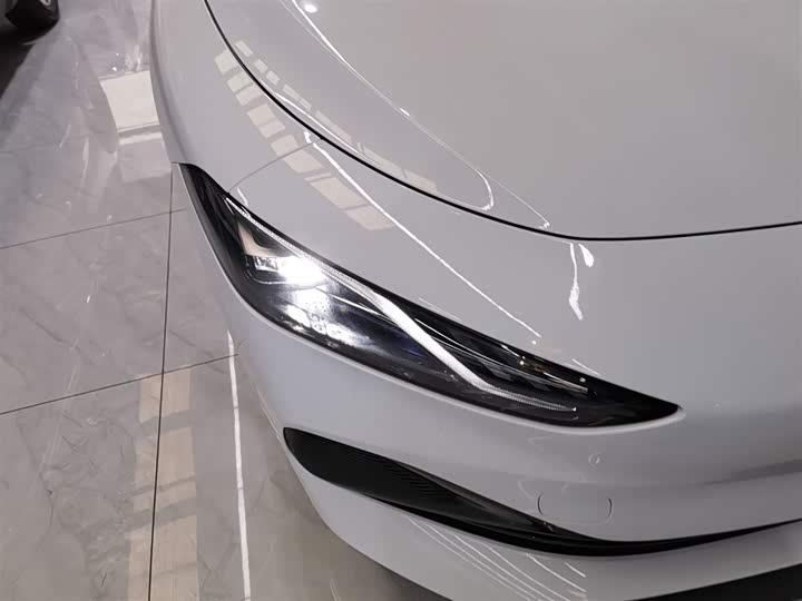 Roewe D7 2025 2025款 DMH 125km 世界冠军版