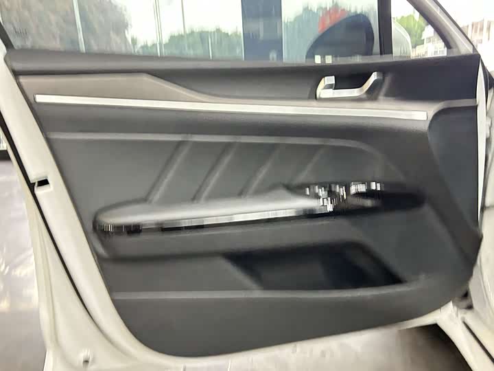 Kia K5 2021 2021款 270T CVVD 时尚版