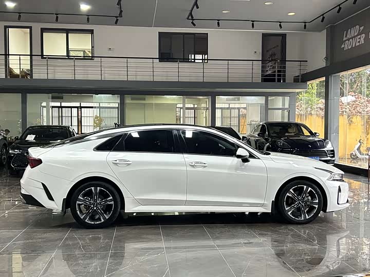 Kia K5 2021 2021款 270T CVVD 时尚版