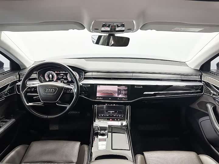Audi A8 2025 2025款 A8L 50 TFSI quattro 臻选型