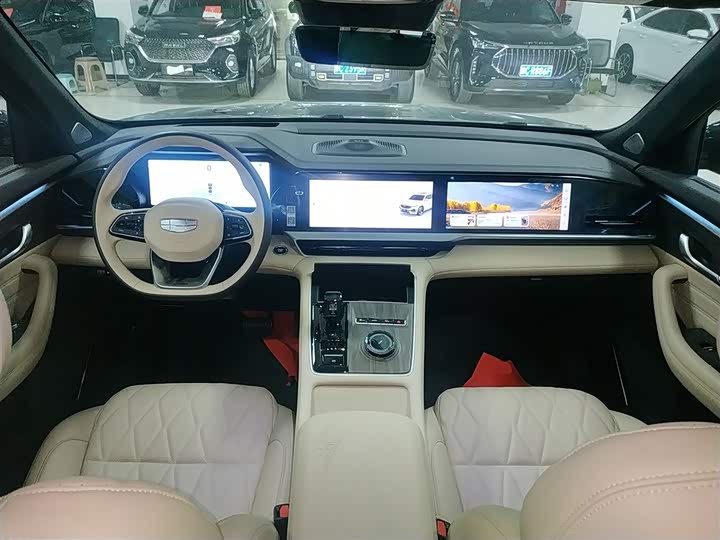 Geely Monjaro 2025 2025款 东方曜 2.0TD 自动四驱望月版
