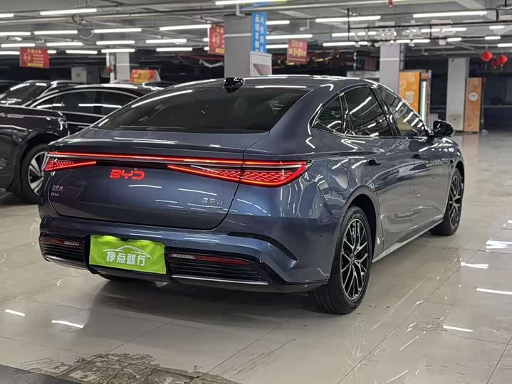 BYD Seal 07 DM-i Hybrid 2025 2025款 智驾版 DM-i 1.5L 125km 尊贵型