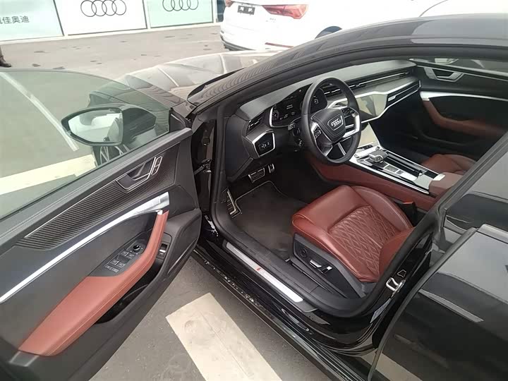 Audi A7L 2024 2024款 45 TFSI quattro 黑武士版