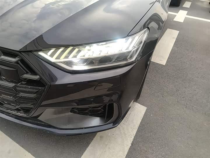 Audi A7L 2024 2024款 45 TFSI quattro 黑武士版