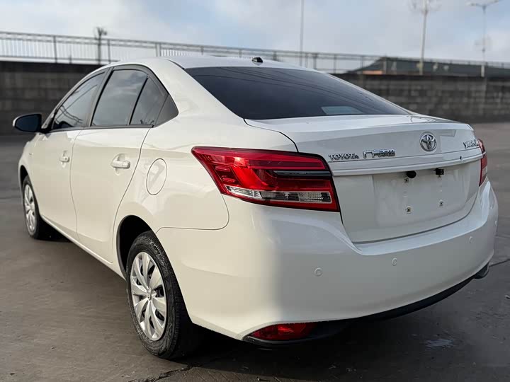 Toyota Yaris L 2022 2022款 1.5L CVT领先PLUS版