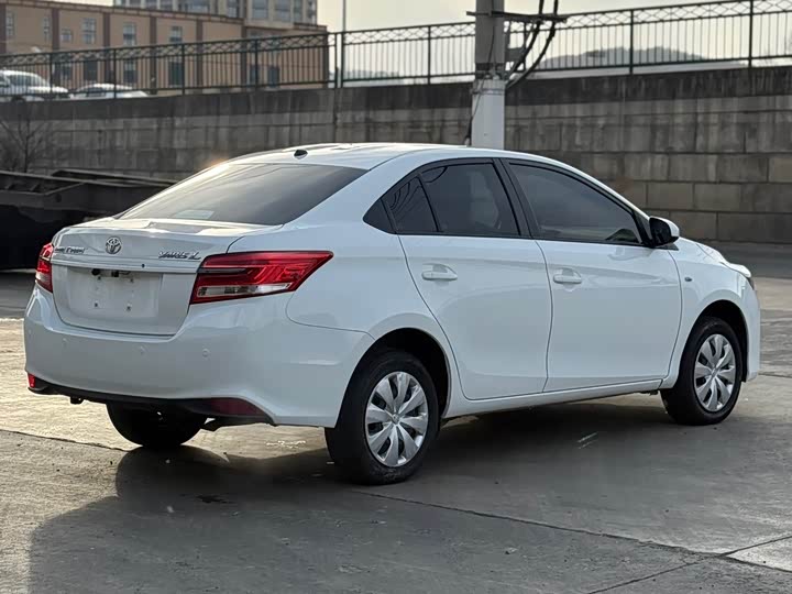 Toyota Yaris L 2022 2022款 1.5L CVT领先PLUS版