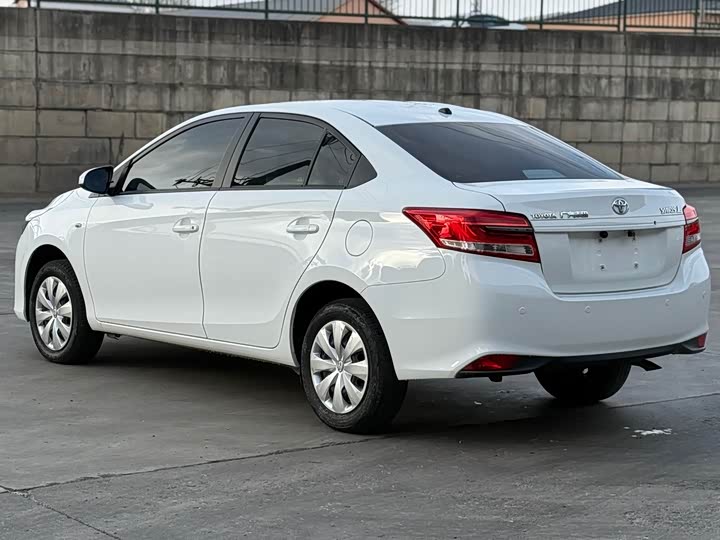 Toyota Yaris L 2022 2022款 1.5L CVT领先PLUS版