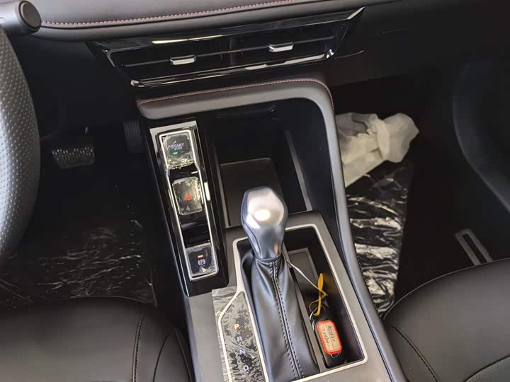 Roewe i5 2026 2026款 1.5L CVT豪华版