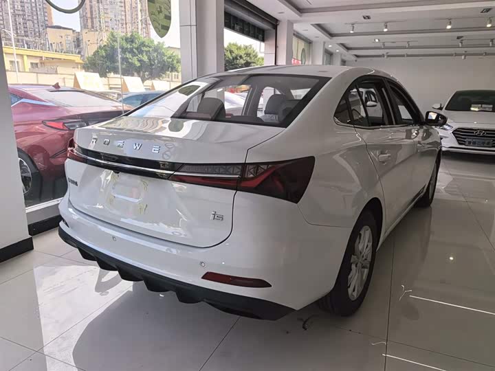 Roewe i5 2026 2026款 1.5L CVT豪华版