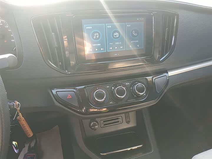 Dongfeng Forthing Lingzhi M5 2023 2023款 M5L 1.6L 基本型 7座