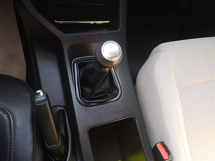 Dongfeng Forthing Lingzhi M5 2023 2023款 M5L 1.6L 基本型 7座