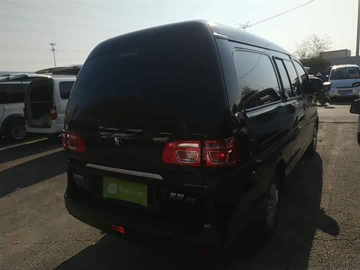 Dongfeng Forthing Lingzhi M5 2023 2023款 M5L 1.6L 基本型 7座