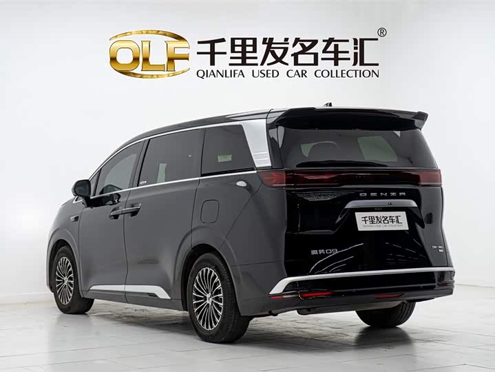 Denza D9 2025 2025款 DM-i 智驾版 1020 四驱尊享型
