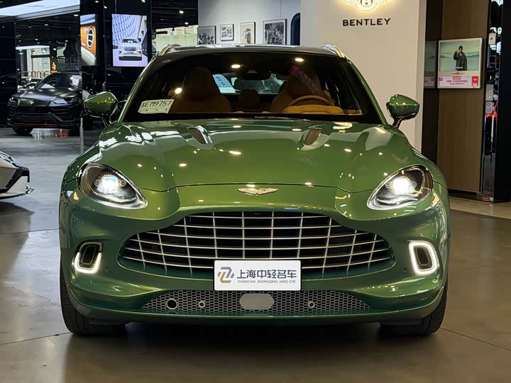 Aston Martin DBX 2022 2022款 3.0T STRAIGHT-SIX