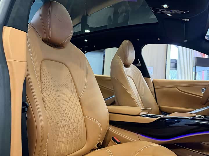 Aston Martin DBX 2022 2022款 3.0T STRAIGHT-SIX