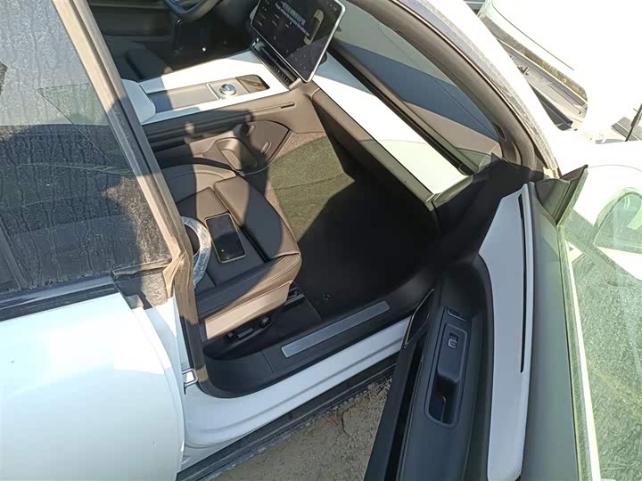 Polestar 4 2024 2024款 双电机长续航PLUS 双星互联版