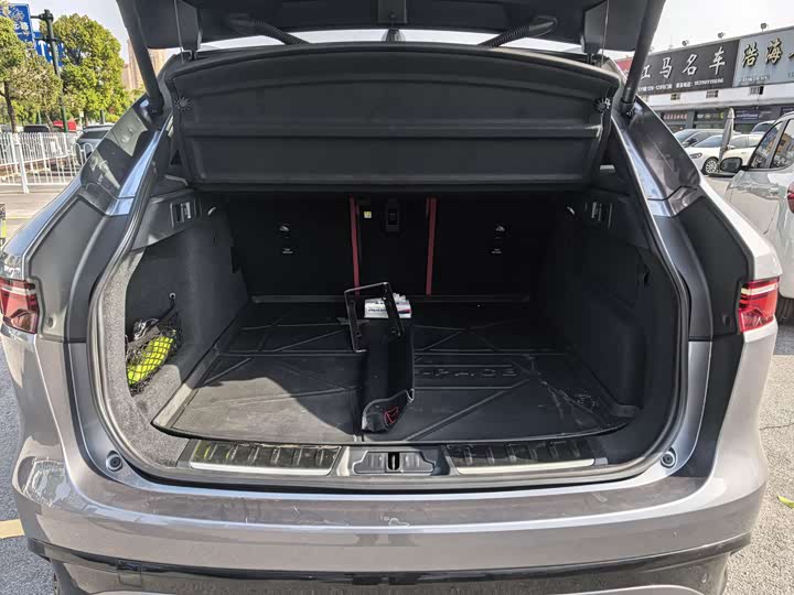 Jaguar F-Pace 2024 2024款 P250 R-Dynamic SE