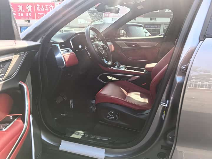 Jaguar F-Pace 2024 2024款 P250 R-Dynamic SE