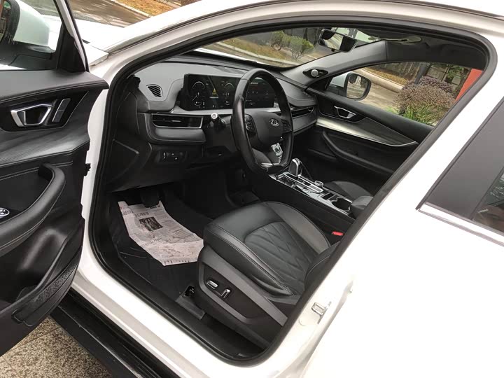 Chery Tiggo 8 Plus Hybrid 2022 2022款 PHEV 1.5T都市e+