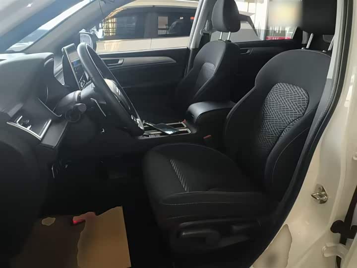 Haval M6 2023 2023款 PLUS 1.5T DCT精英智联型