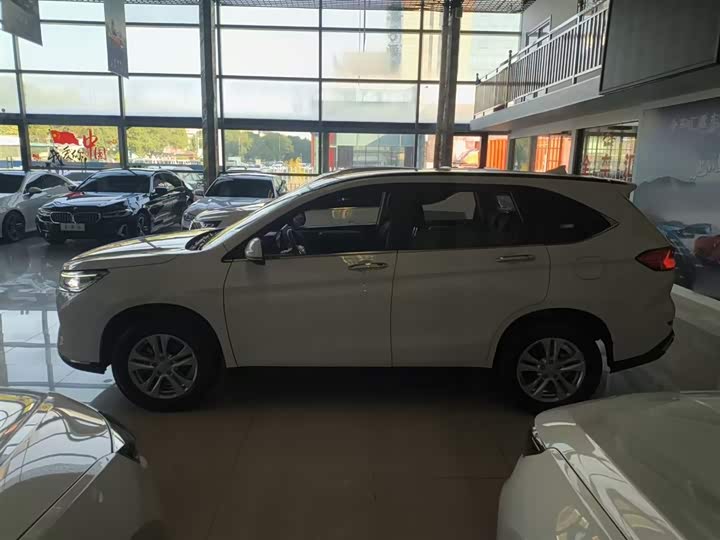 Haval M6 2023 2023款 PLUS 1.5T DCT精英智联型