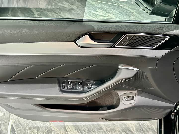 Volkswagen Magotan 2025 2025款 众享款 280TSI DSG舒适型