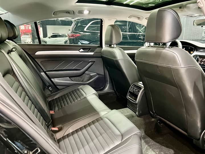 Volkswagen Magotan 2025 2025款 众享款 280TSI DSG舒适型