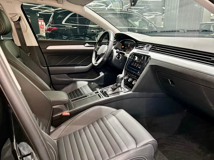 Volkswagen Magotan 2025 2025款 众享款 280TSI DSG舒适型