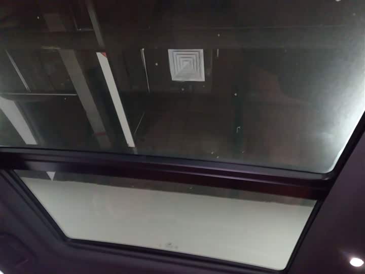 Hozon L 2024 2024款 增程 220 闪充版