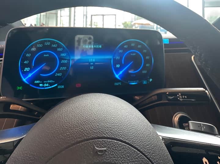 Mercedes-Benz EQE 2025 2025款 500 4MATIC 豪华版