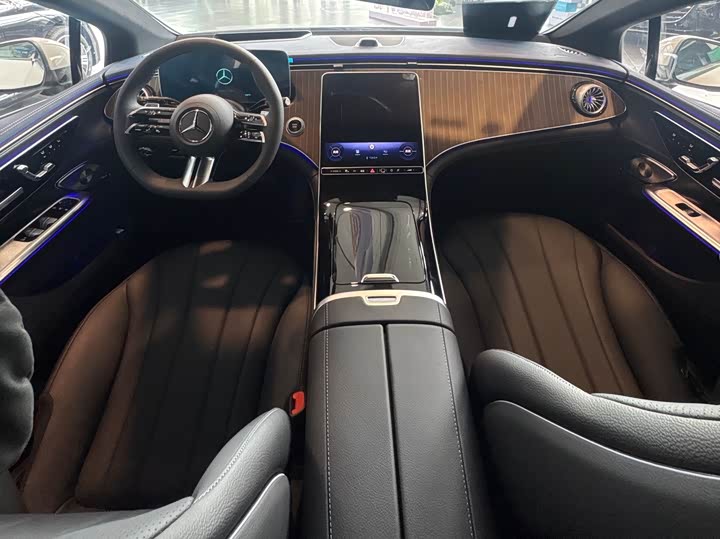 Mercedes-Benz EQE 2025 2025款 500 4MATIC 豪华版