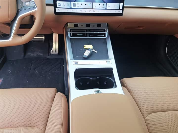 BYD Han L 2025 2025款 DM-i 200KM激光雷达旗舰型