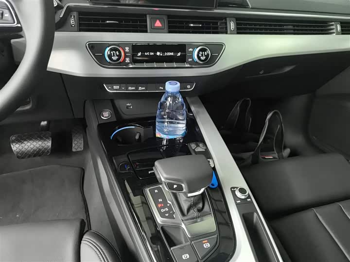 Audi A5 2024 2024款 Sportback 40 TFSI 时尚动感型