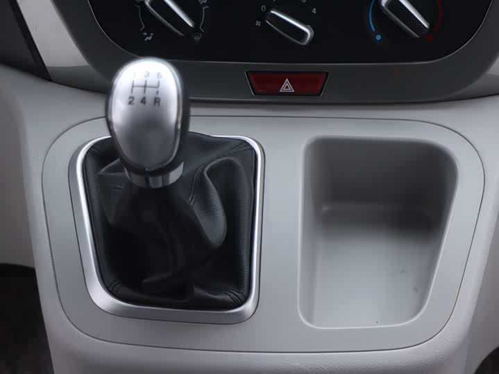 JAC Refine M3 2019 2019款 PLUS 创客版 1.8L 豪华型