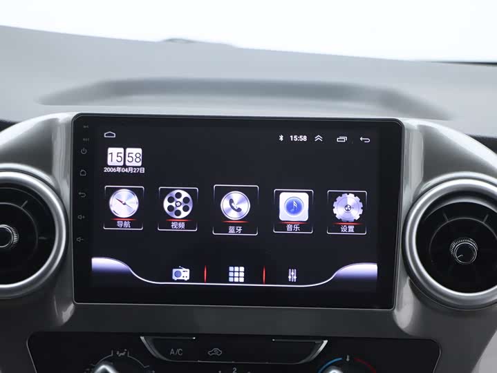 JAC Refine M3 2019 2019款 PLUS 创客版 1.8L 豪华型