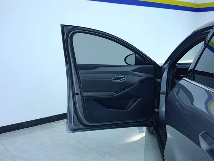 BYD Qin L 2025 2025款 EV 545KM超越型