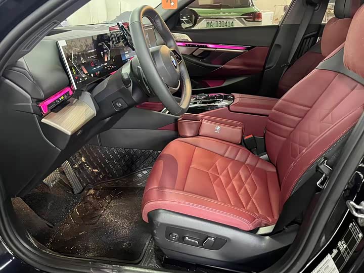 BMW 5 Series 2025 2025款 530Li 尊享型 豪华套装