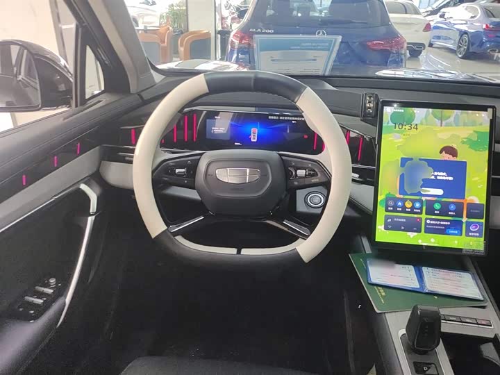 Geely Atlas L 2024 2024款 1.5TD DCT尊贵版