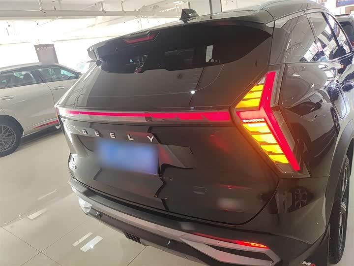 Geely Atlas L 2024 2024款 1.5TD DCT尊贵版