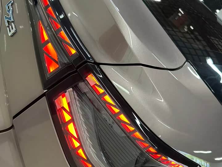 Toyota bZ3 2023 2023款 616km 长续航Premium