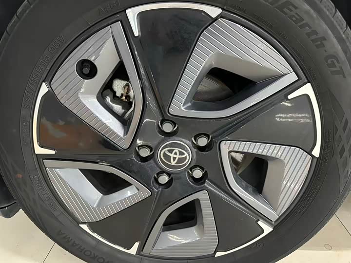 Toyota bZ3 2023 2023款 616km 长续航Premium