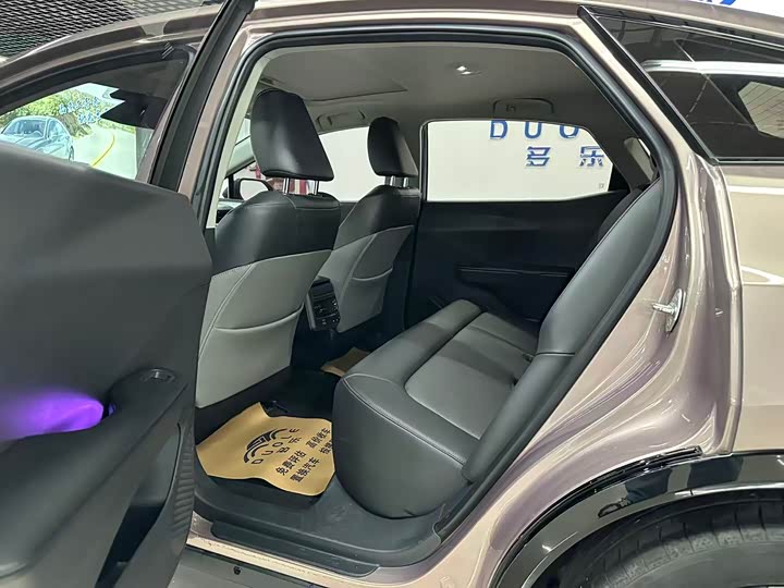 Toyota bZ3 2023 2023款 616km 长续航Premium